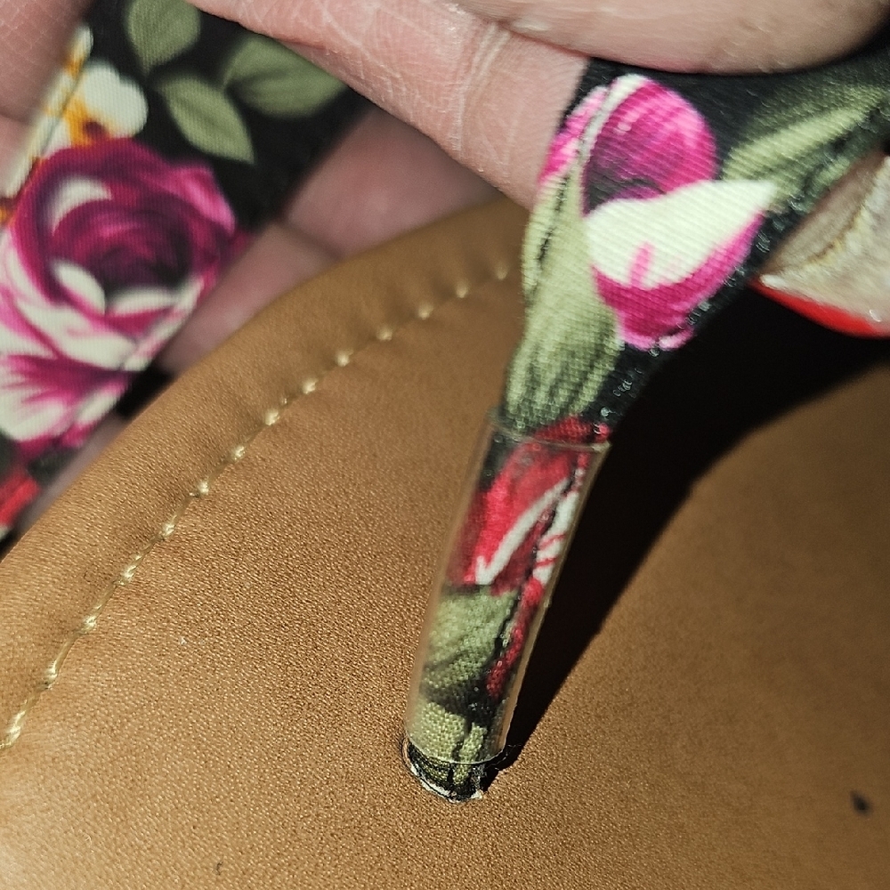 Charles Albert Black Floral Sandals - Picture 4 of 6